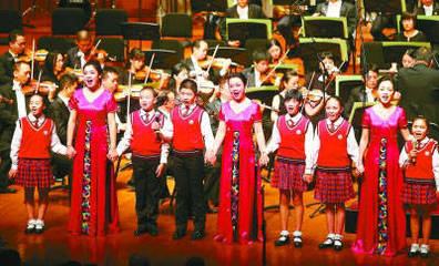 扎根中國大地，無邊光景一時(shí)新——黨的十八大以來我國文藝創(chuàng)作成就述評(píng)